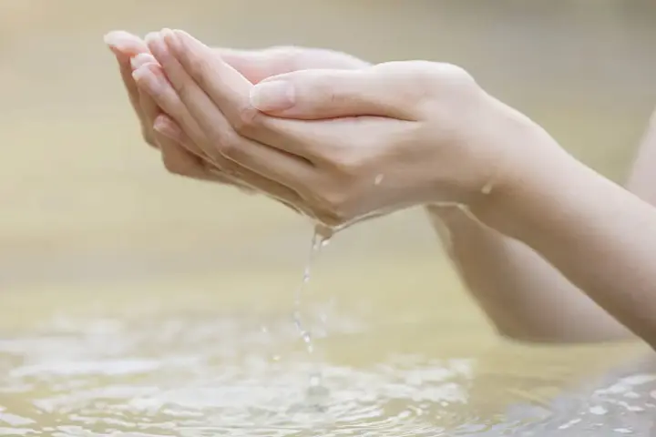 为了安心享受温泉而应遵守的礼仪