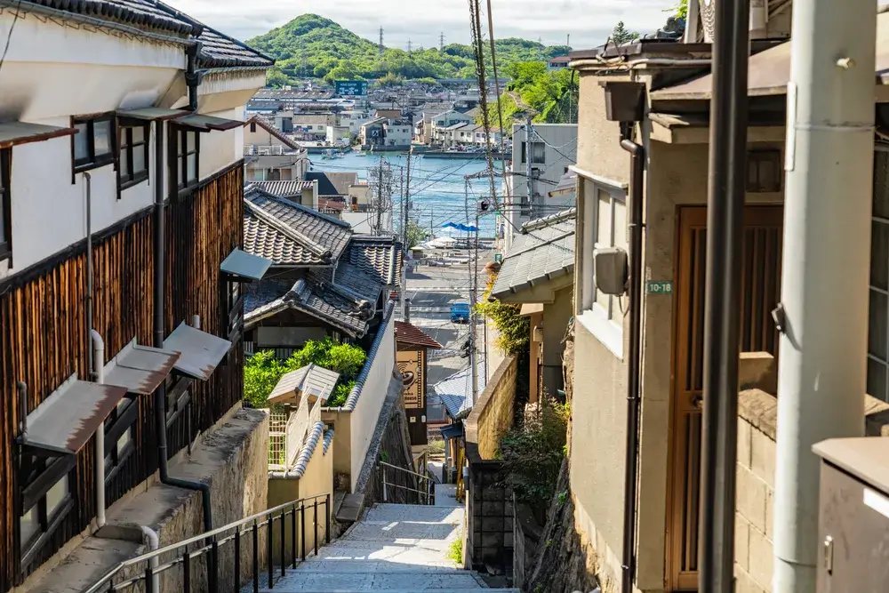 昔まちを歩き、ノスタルジックな雰囲気に浸る